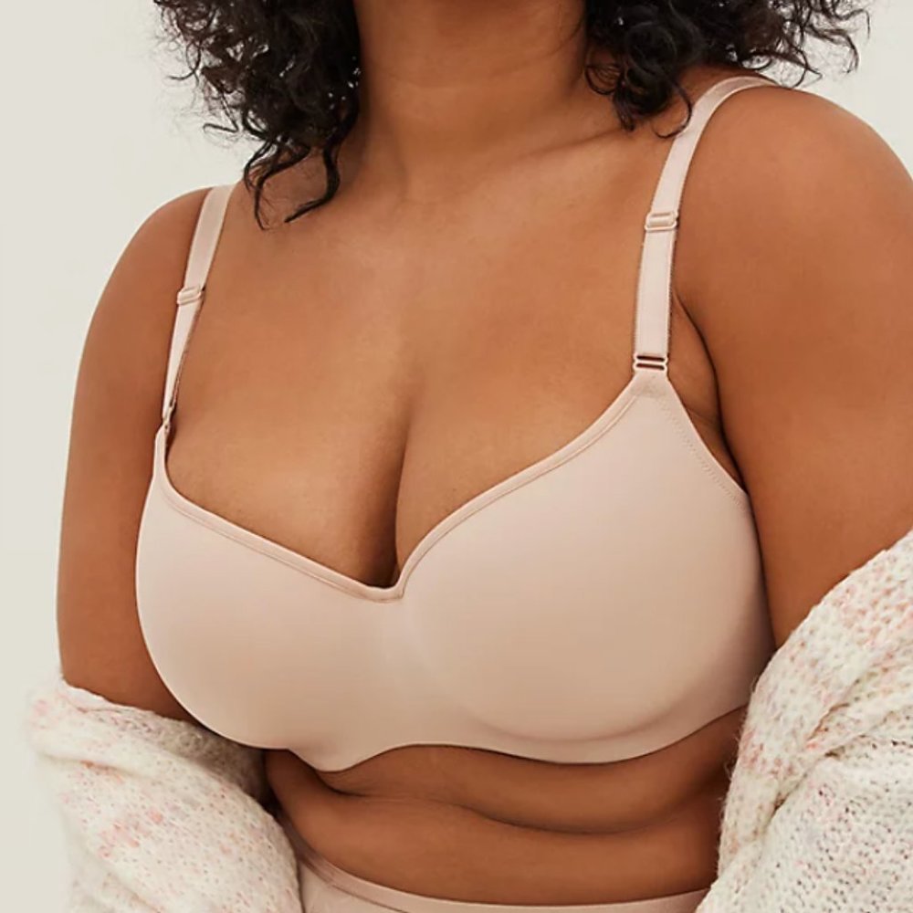 Torrid Curve 360 Back Smoothing Lightly Lined Ful… - image 1